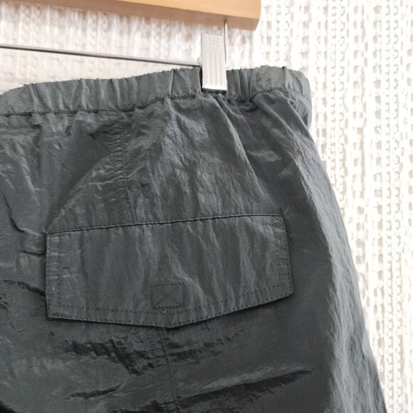 Wild Fable Women's Mid-Rise Wide Leg Parachute Pants Dark Green Size X-Large - Picture 11 of 12